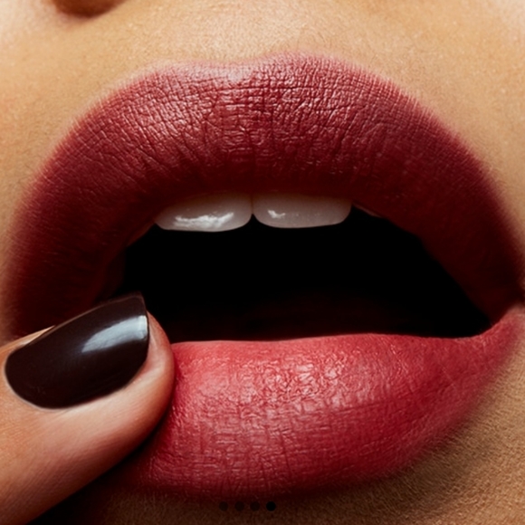 MAC Natural Born Leader Matte Lipstick - Picture 4 of 7